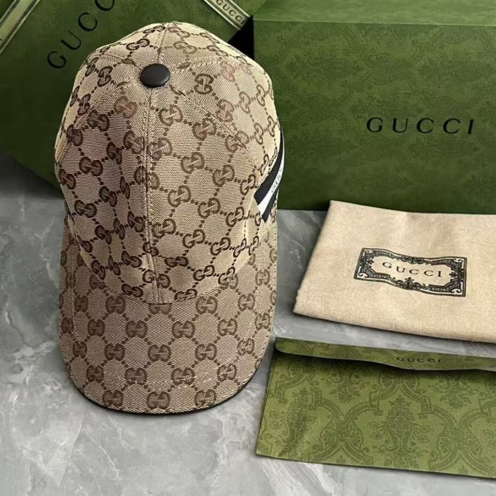 Gucci GG Canvas Baseball Cap